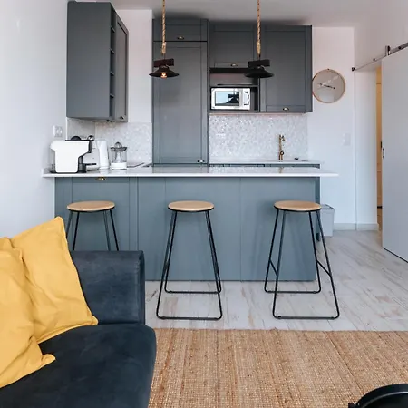 Almirante Reis Flat D Lisbon