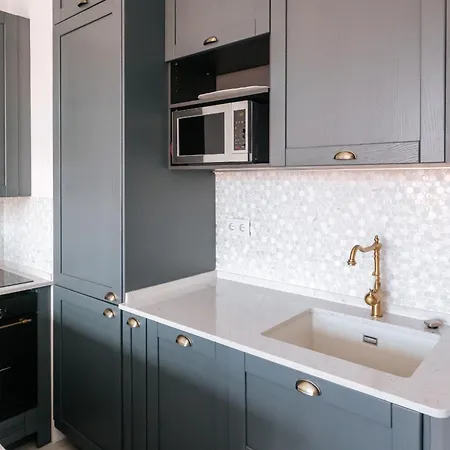 Apartment Almirante Reis Flat D *