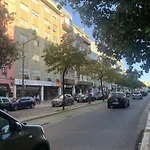 Almirante Reis Flat D * Lisboa