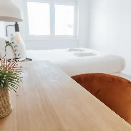 Almirante Reis Flat D *