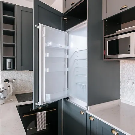 Appartement Almirante Reis Flat D *