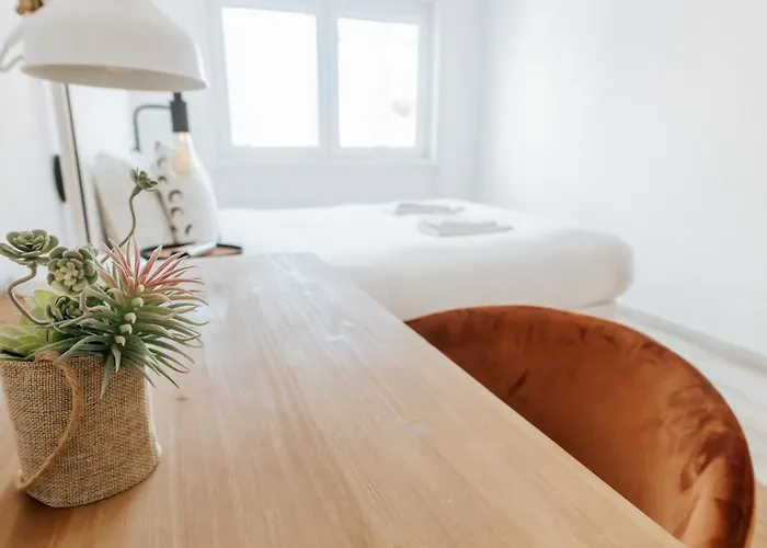 Almirante Reis Flat D *